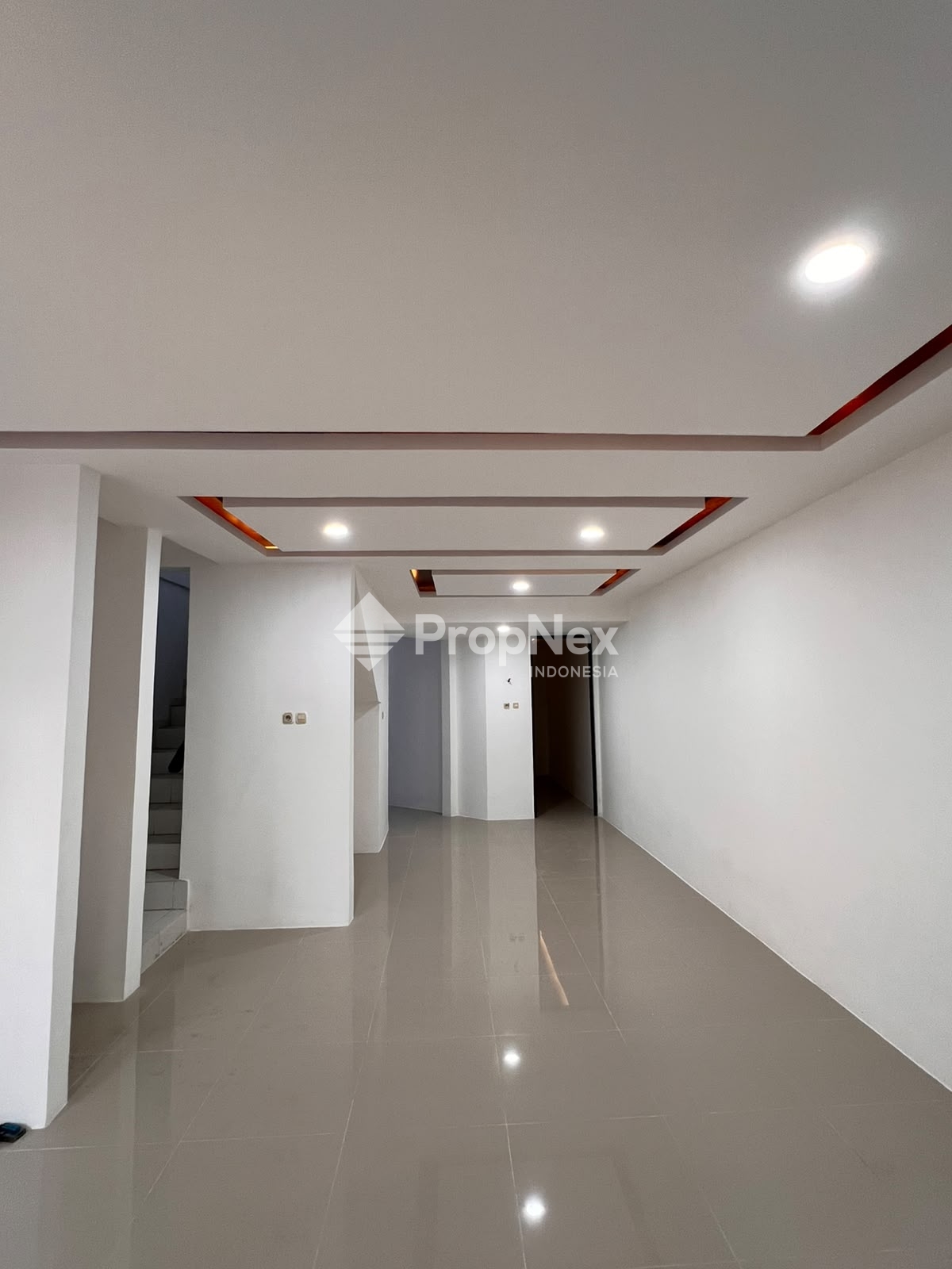 Rumah Nginden Intan Timur - Tengah Kota Surabaya — foto 7